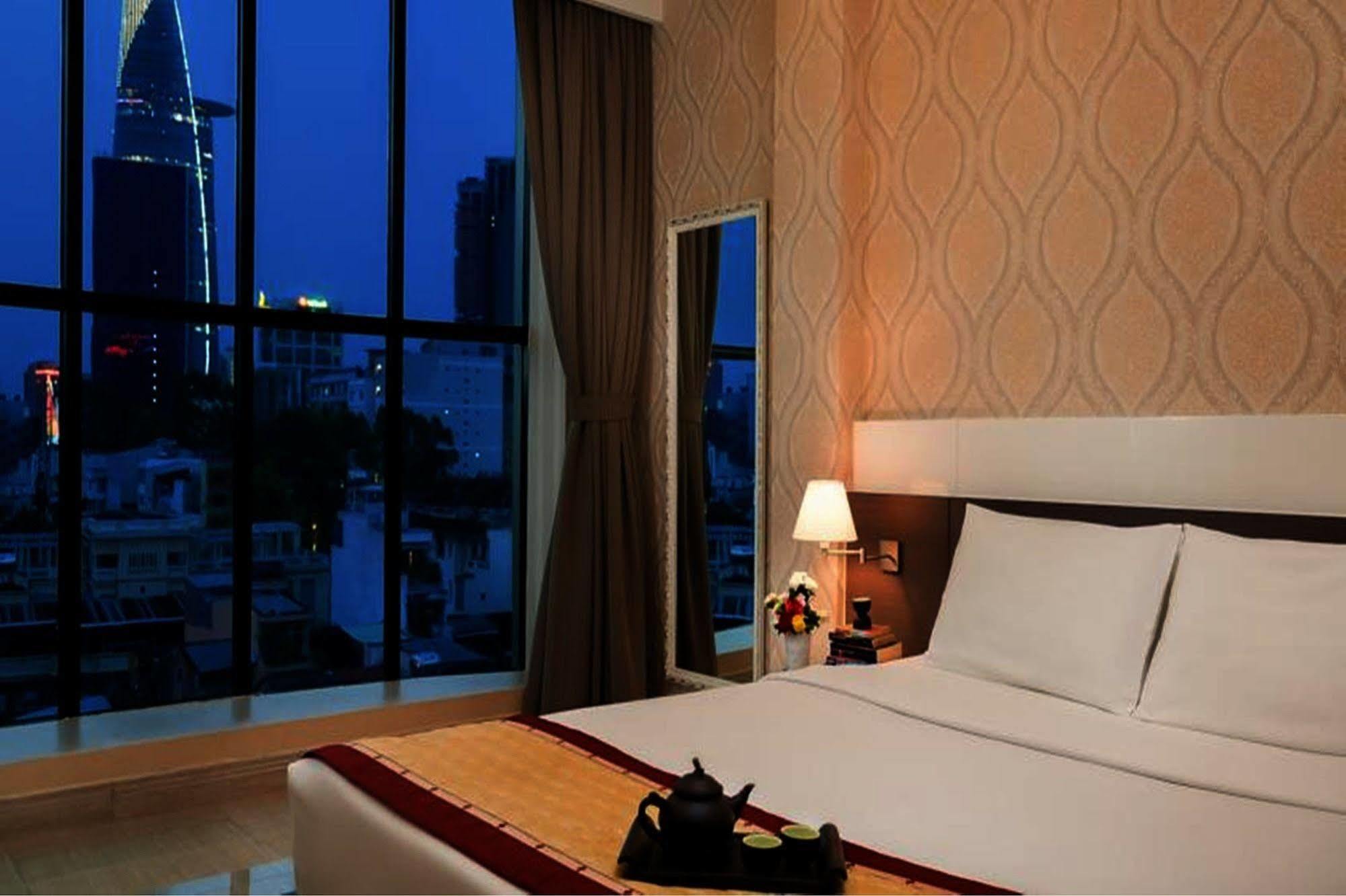 Hong Vina Hotel Ho Chi Minh City Exterior photo